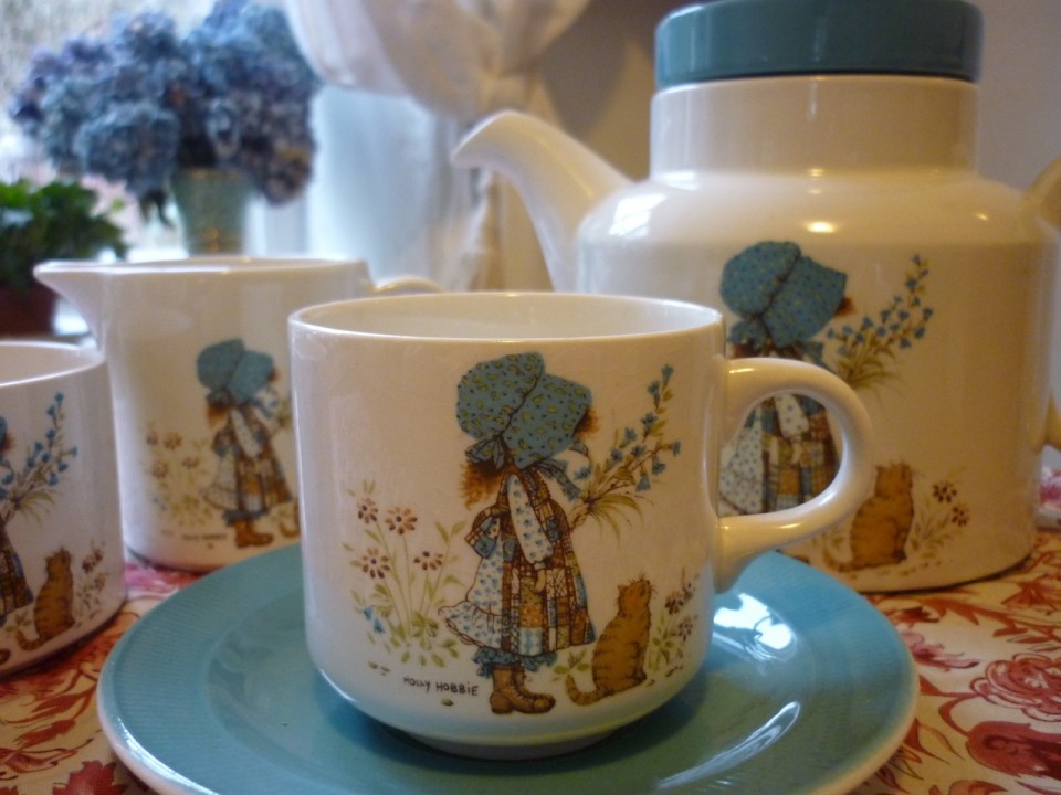 holly hobbie china tea set