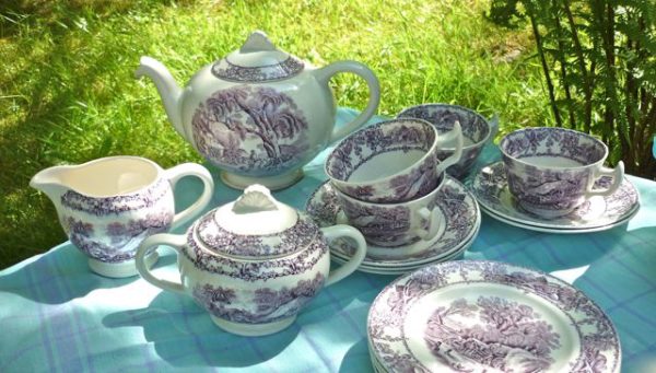 purple pastorale tea set